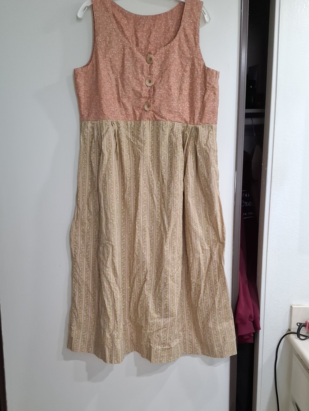 Sleeveless Maxi Dress in Dusty Rose and Cream